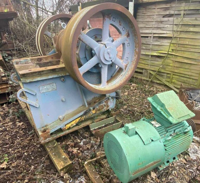 Svedala Jaw Crusher 600 x 400, type 15 x 24 – Jaw crusher / Backenbrecher - Jaw crusher: picture 1 Svedala Jaw Crusher 600 x 400, type 15 x 24 – Jaw crusher / Backenbrecher - Jaw crusher: picture 1