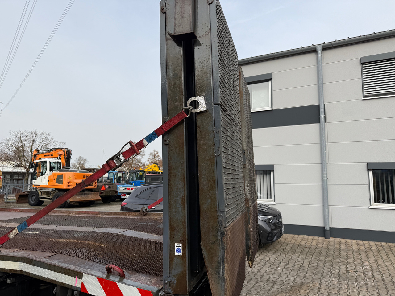 Autotransporter truck Mercedes-Benz 2541 Actros Baumaschinentransporter Klima Retarder: picture 7