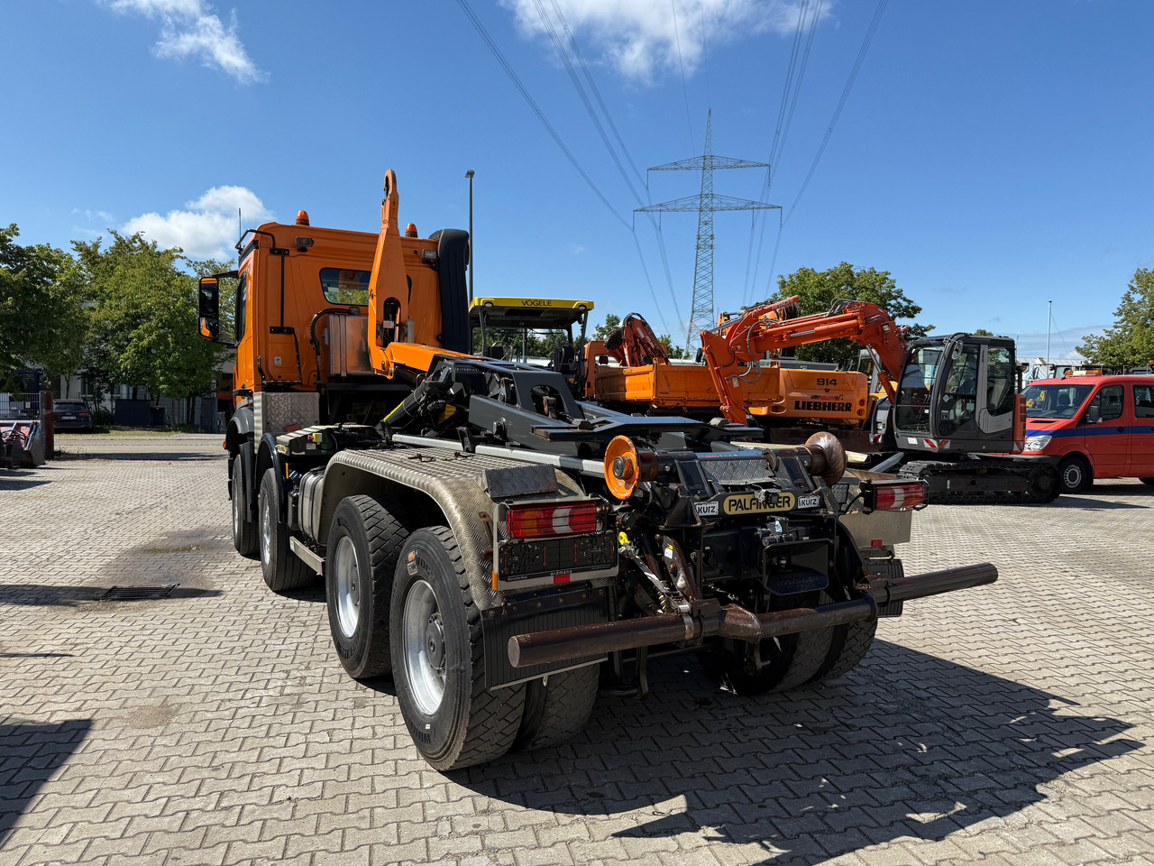 Mercedes-Benz 3748 Arocs Abrollkipper Palfinger AHK - Hook lift truck: picture 5 Mercedes-Benz 3748 Arocs Abrollkipper Palfinger AHK - Hook lift truck: picture 5