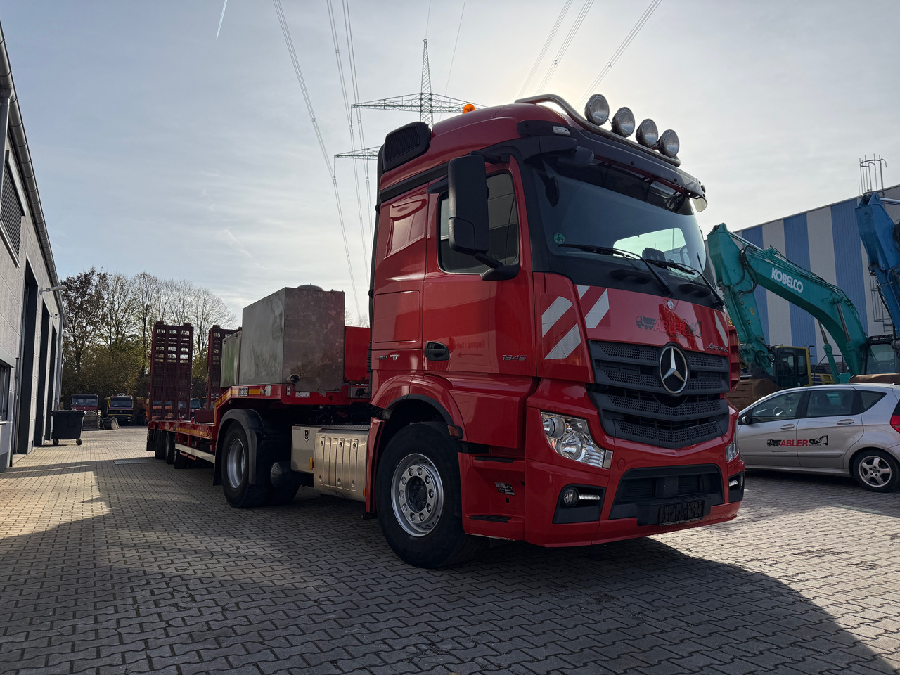 Mercedes-Benz 1845 Actros mit Goldhofer Tieflader - Tractor unit, Low loader semi-trailer: picture 3 Mercedes-Benz 1845 Actros mit Goldhofer Tieflader - Tractor unit, Low loader semi-trailer: picture 3