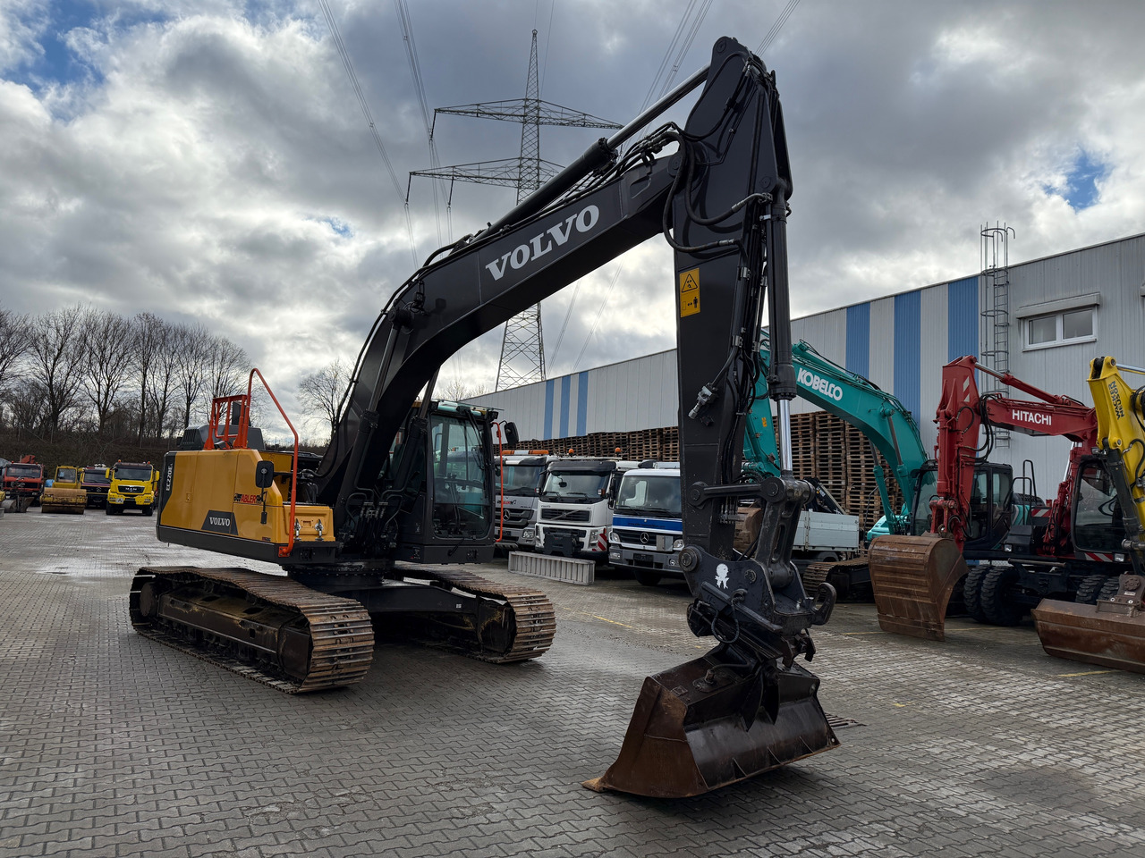 Volvo EC220 EL Kettenbagger Klima 180 Grad LED TOP! - Crawler excavator: picture 3 Volvo EC220 EL Kettenbagger Klima 180 Grad LED TOP! - Crawler excavator: picture 3