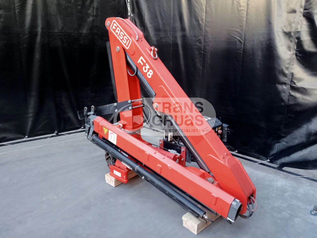 Grúa Fassi F38AF - Loader crane for Truck: picture 1 Grúa Fassi F38AF - Loader crane for Truck: picture 1