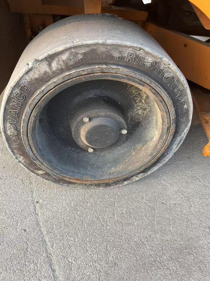 HangCha R30DZ - Diesel forklift: picture 5 HangCha R30DZ - Diesel forklift: picture 5