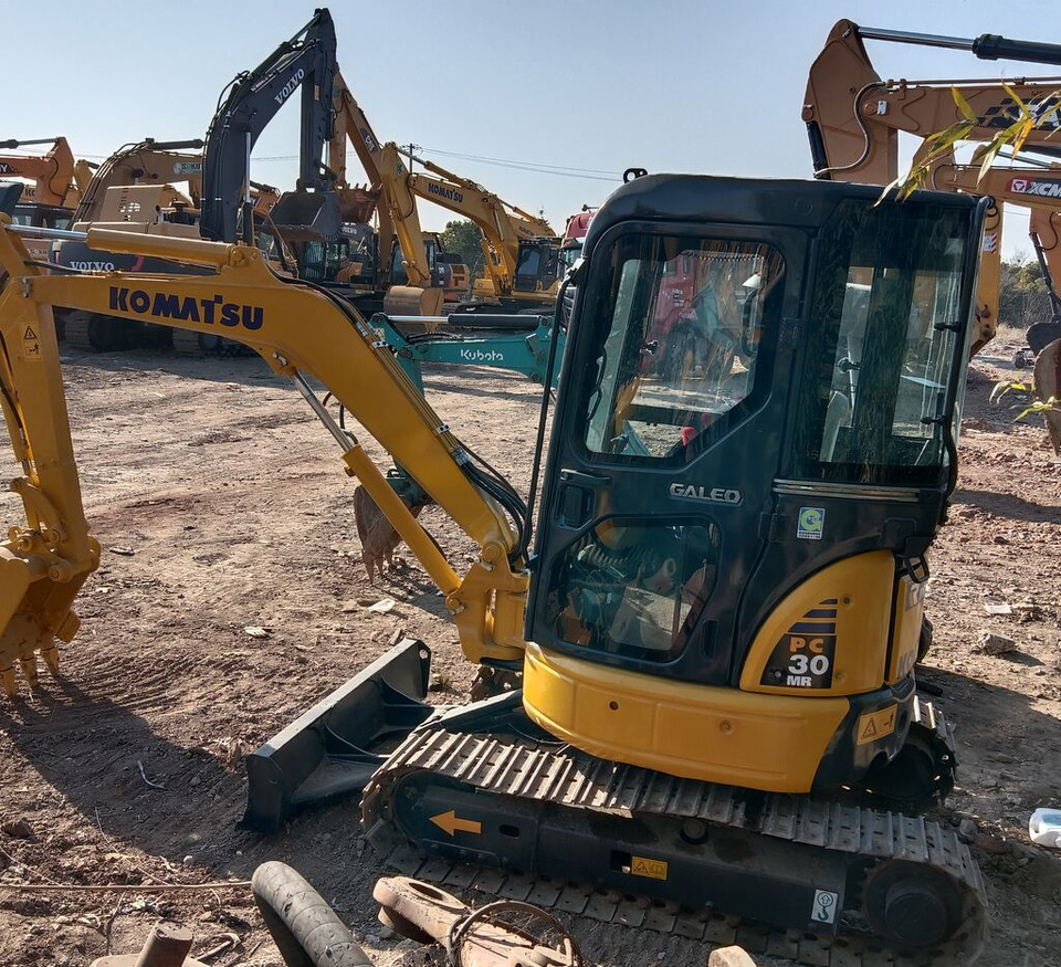 Komatsu PC30MR - Mini excavator: picture 5 Komatsu PC30MR - Mini excavator: picture 5