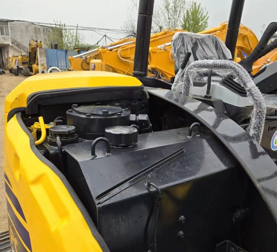 Mini excavator Komatsu PC50MR with canopy: picture 9