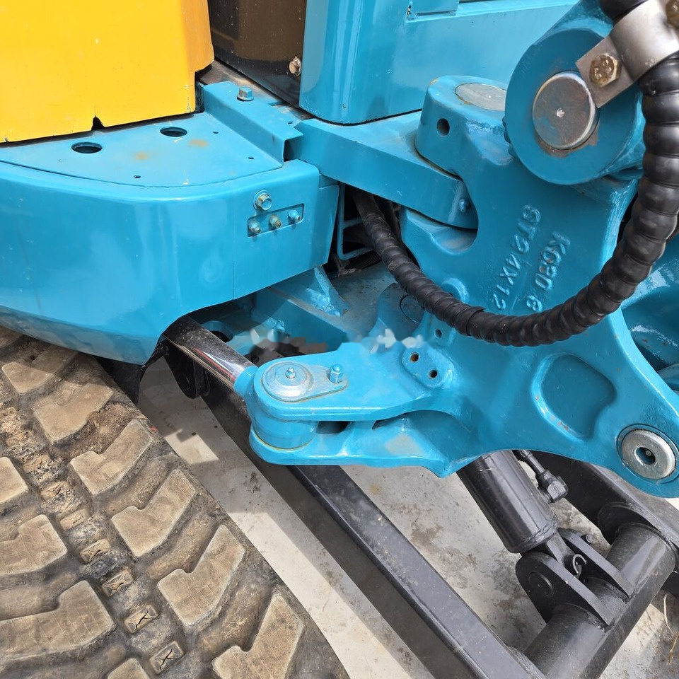 Kubota U25 with swing boom - Mini excavator: picture 4 Kubota U25 with swing boom - Mini excavator: picture 4
