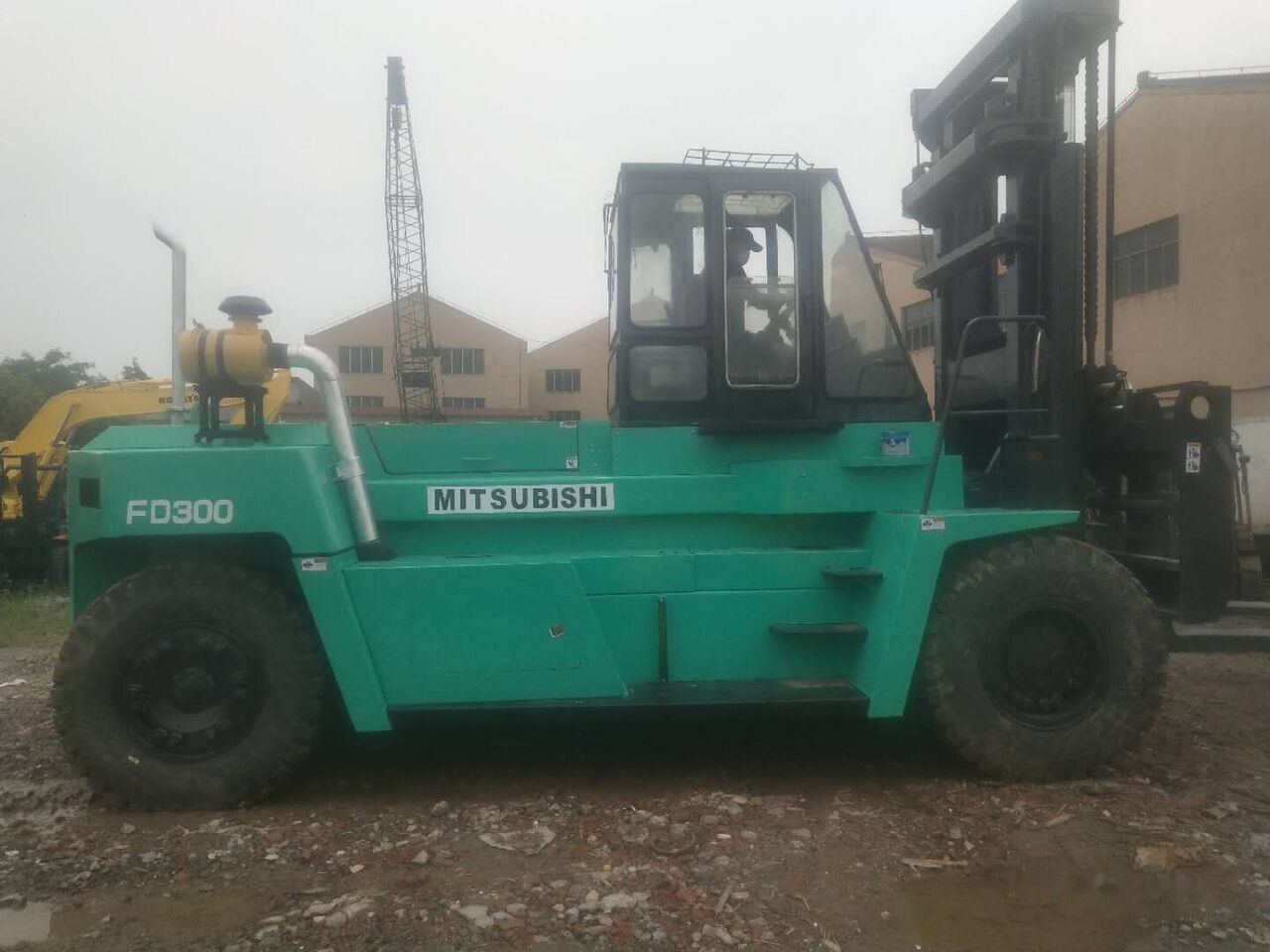 Mitsubishi FD300 - Diesel forklift: picture 5 Mitsubishi FD300 - Diesel forklift: picture 5