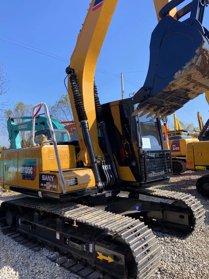 SANY SY135C - Excavator: picture 4 SANY SY135C - Excavator: picture 4