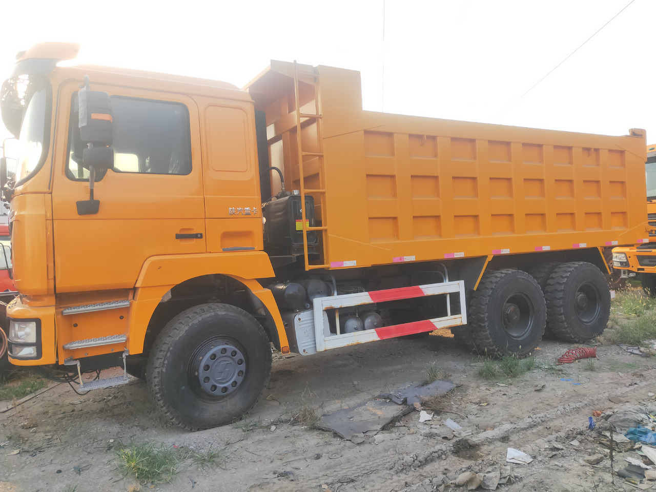 Shacman F3000 6*4 Dump truck - Tipper: picture 3 Shacman F3000 6*4 Dump truck - Tipper: picture 3
