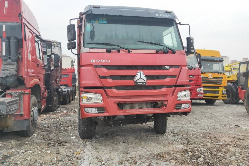 Sinotruk Howo - Tipper: picture 1 Sinotruk Howo - Tipper: picture 1