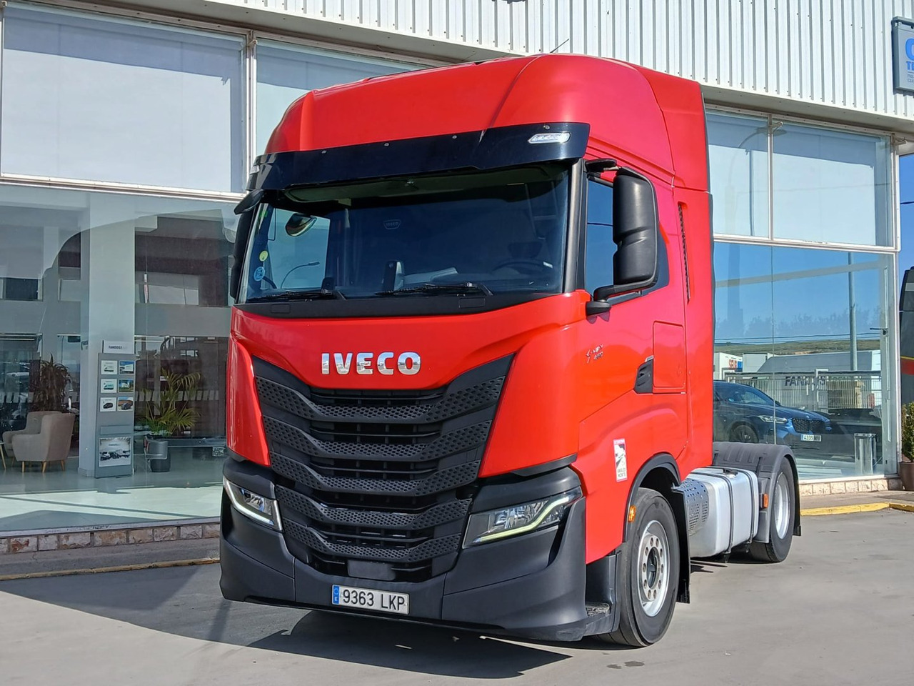 Cabeza Tractora IVECO 460 AUTOMATICO CON INTARDER - Tractor unit: picture 1 Cabeza Tractora IVECO 460 AUTOMATICO CON INTARDER - Tractor unit: picture 1