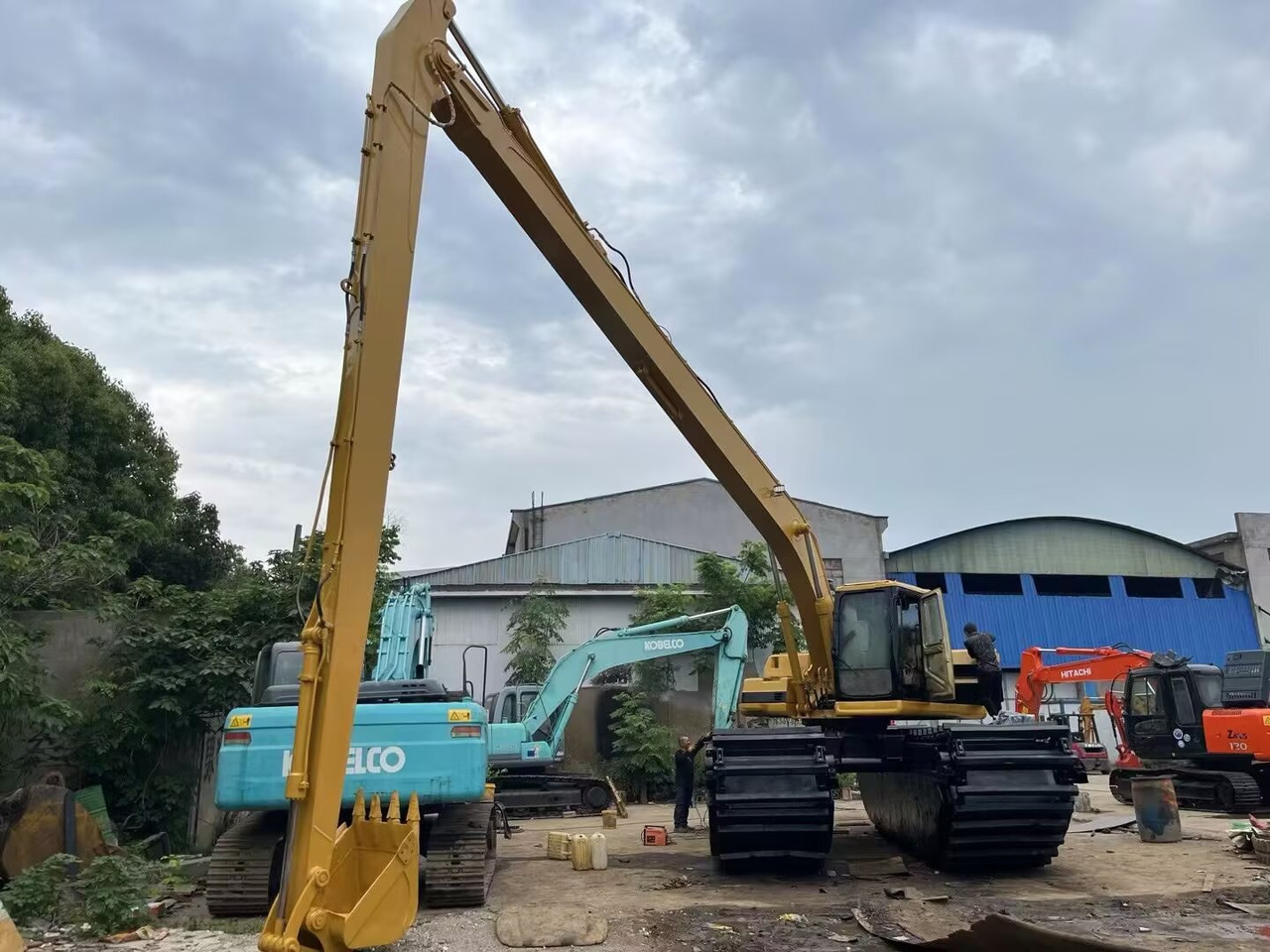 CATERPILLAR 320 CL 320BL 18 METER EXTENDED DREDGER CUSTOMIZABLE - Amphibious excavator: picture 1 CATERPILLAR 320 CL 320BL 18 METER EXTENDED DREDGER CUSTOMIZABLE - Amphibious excavator: picture 1