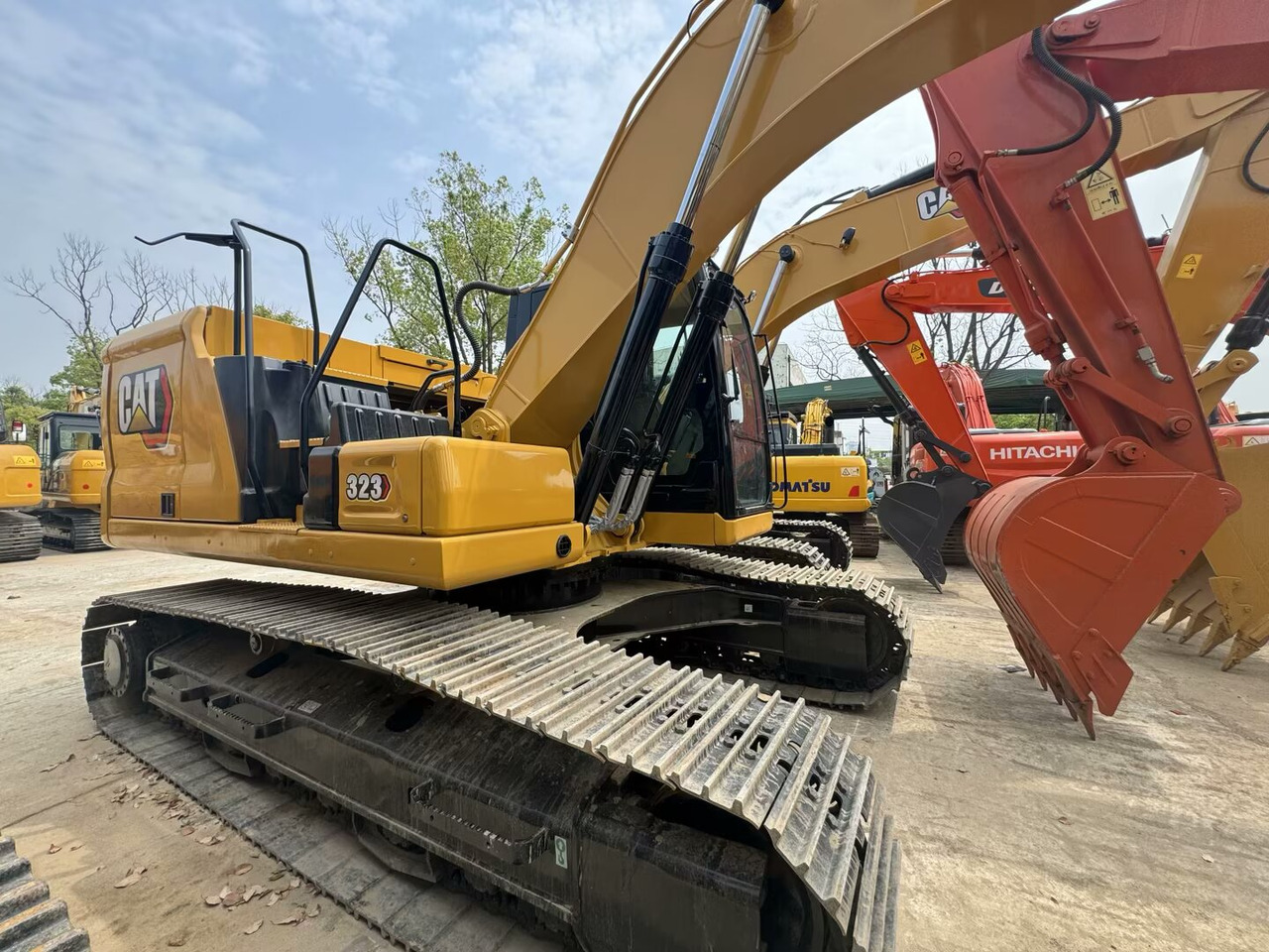 CATERPILLAR 323GC CAT 323 GC - Crawler excavator: picture 5 CATERPILLAR 323GC CAT 323 GC - Crawler excavator: picture 5