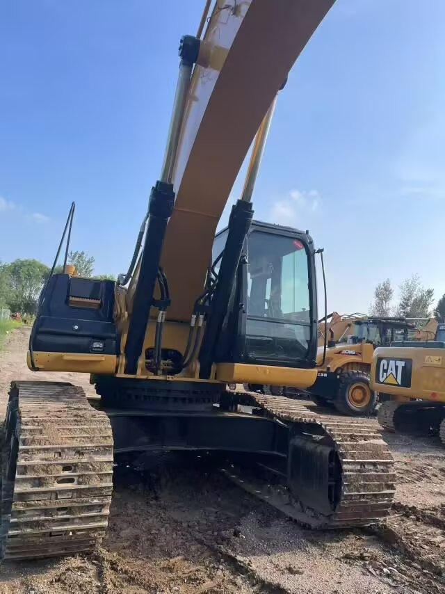 CATERPILLAR 336D2L CAT 336 D 2 L 336GC - Crawler excavator: picture 4 CATERPILLAR 336D2L CAT 336 D 2 L 336GC - Crawler excavator: picture 4