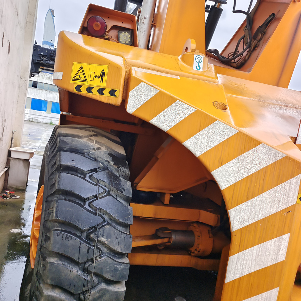 CVS FERRARRI F278 - Reach stacker: picture 5 CVS FERRARRI F278 - Reach stacker: picture 5