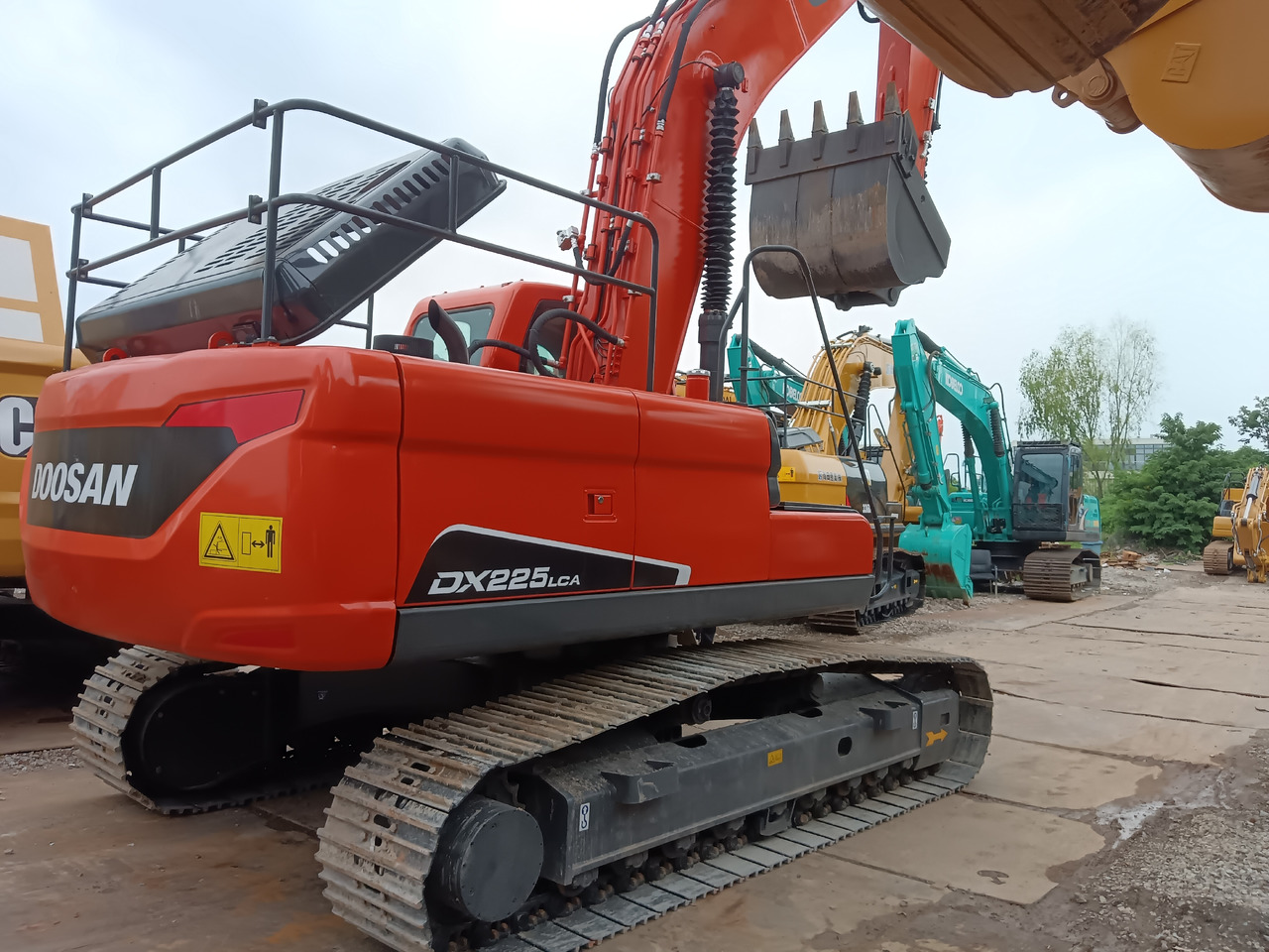 DOOSAN DX225LCA - Crawler excavator: picture 2 DOOSAN DX225LCA - Crawler excavator: picture 2
