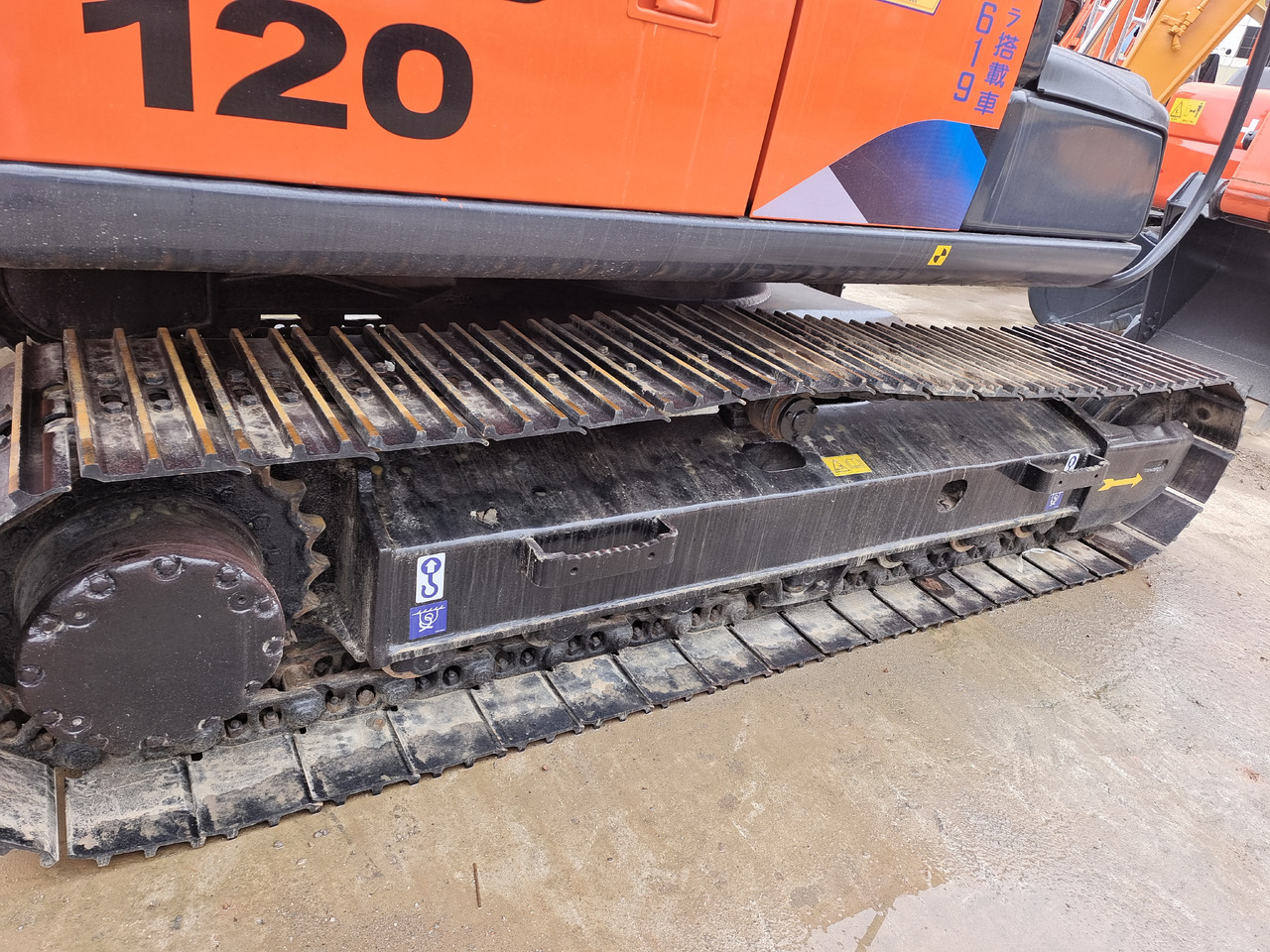 HITACHI ZX120 ZX 120 ZAXIS 120 ZX200 ZX350 - Crawler excavator: picture 3 HITACHI ZX120 ZX 120 ZAXIS 120 ZX200 ZX350 - Crawler excavator: picture 3