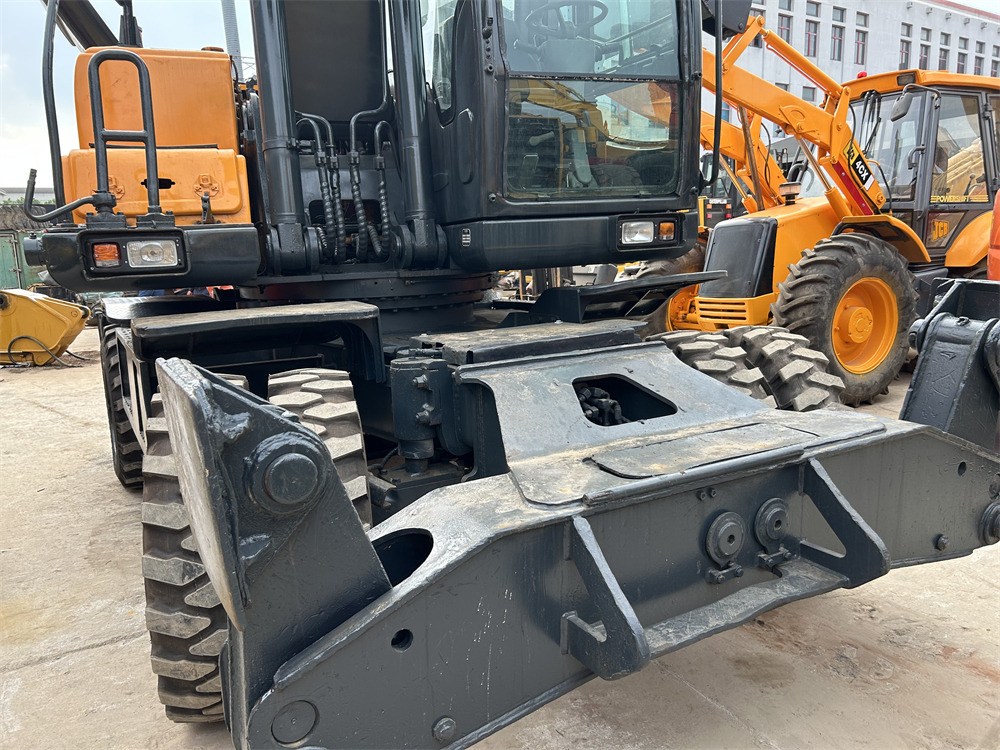 HYUNDAI 210W-9S  ROBEX 210W - 9S 210W-9T - Wheel excavator: picture 5 HYUNDAI 210W-9S  ROBEX 210W - 9S 210W-9T - Wheel excavator: picture 5