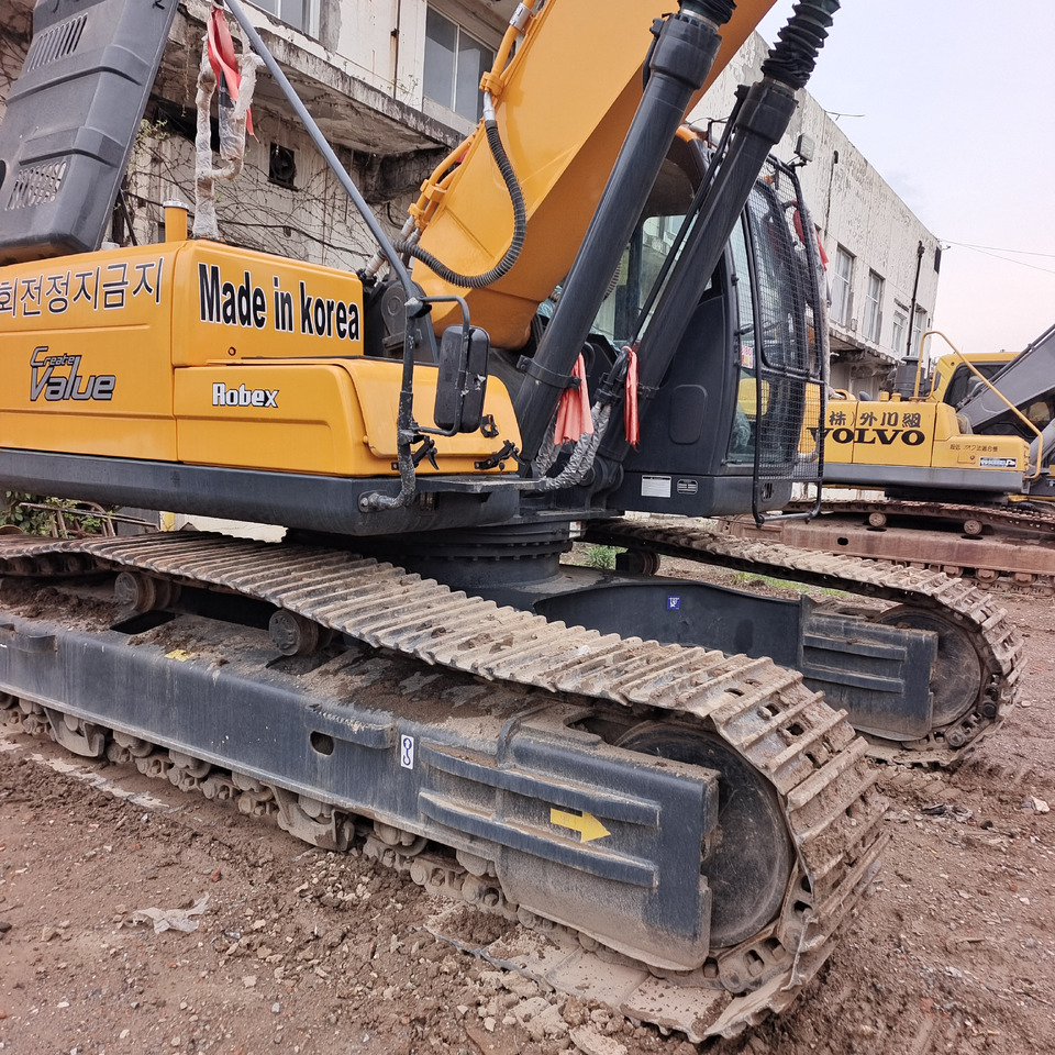 HYUNDAI 305LC-9S - Crawler excavator: picture 2 HYUNDAI 305LC-9S - Crawler excavator: picture 2