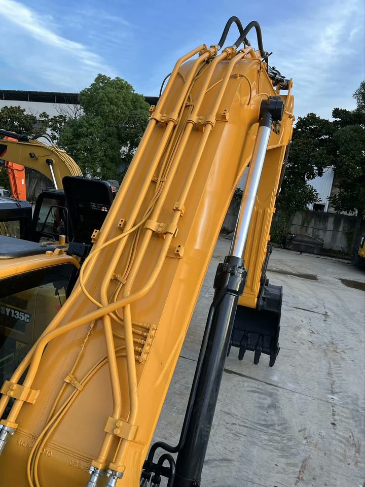 HYUNDAI 305LC-9T - Crawler excavator: picture 3 HYUNDAI 305LC-9T - Crawler excavator: picture 3