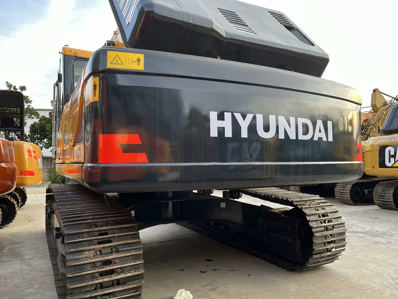 HYUNDAI 305LC-9T - Crawler excavator: picture 2 HYUNDAI 305LC-9T - Crawler excavator: picture 2