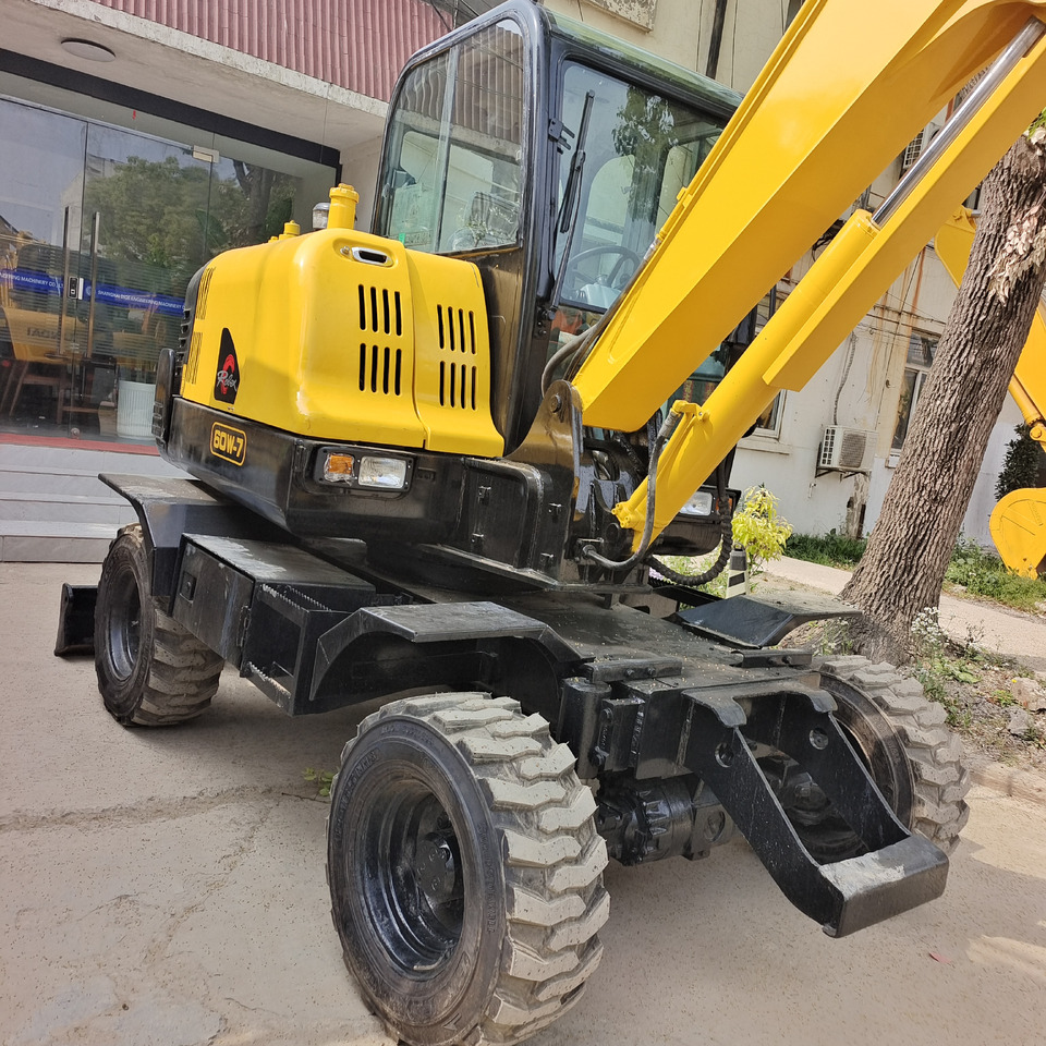 HYUNDAI R60W-7 - Wheel excavator: picture 1 HYUNDAI R60W-7 - Wheel excavator: picture 1