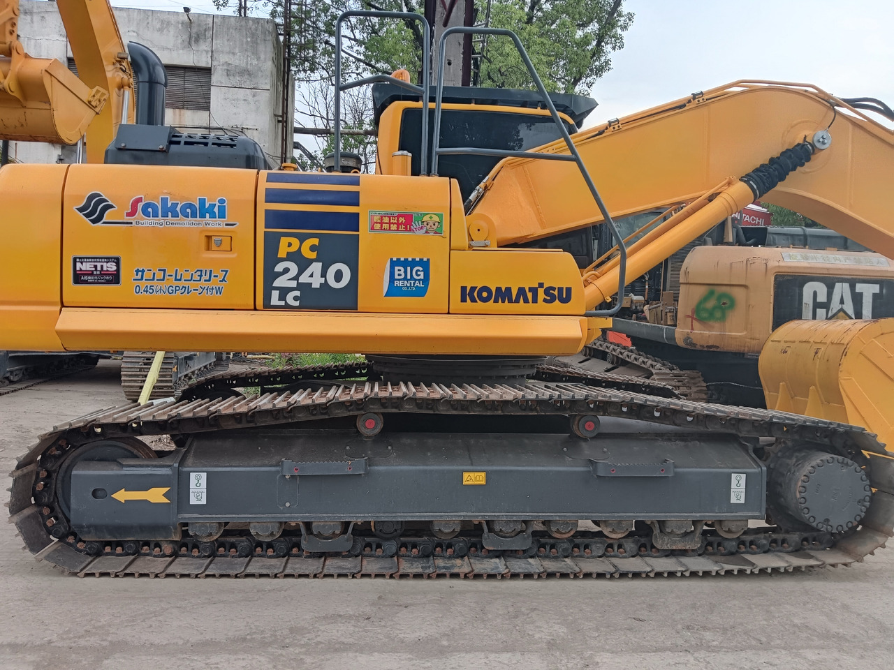 KOMATSU PC240LC - Crawler excavator: picture 3 KOMATSU PC240LC - Crawler excavator: picture 3