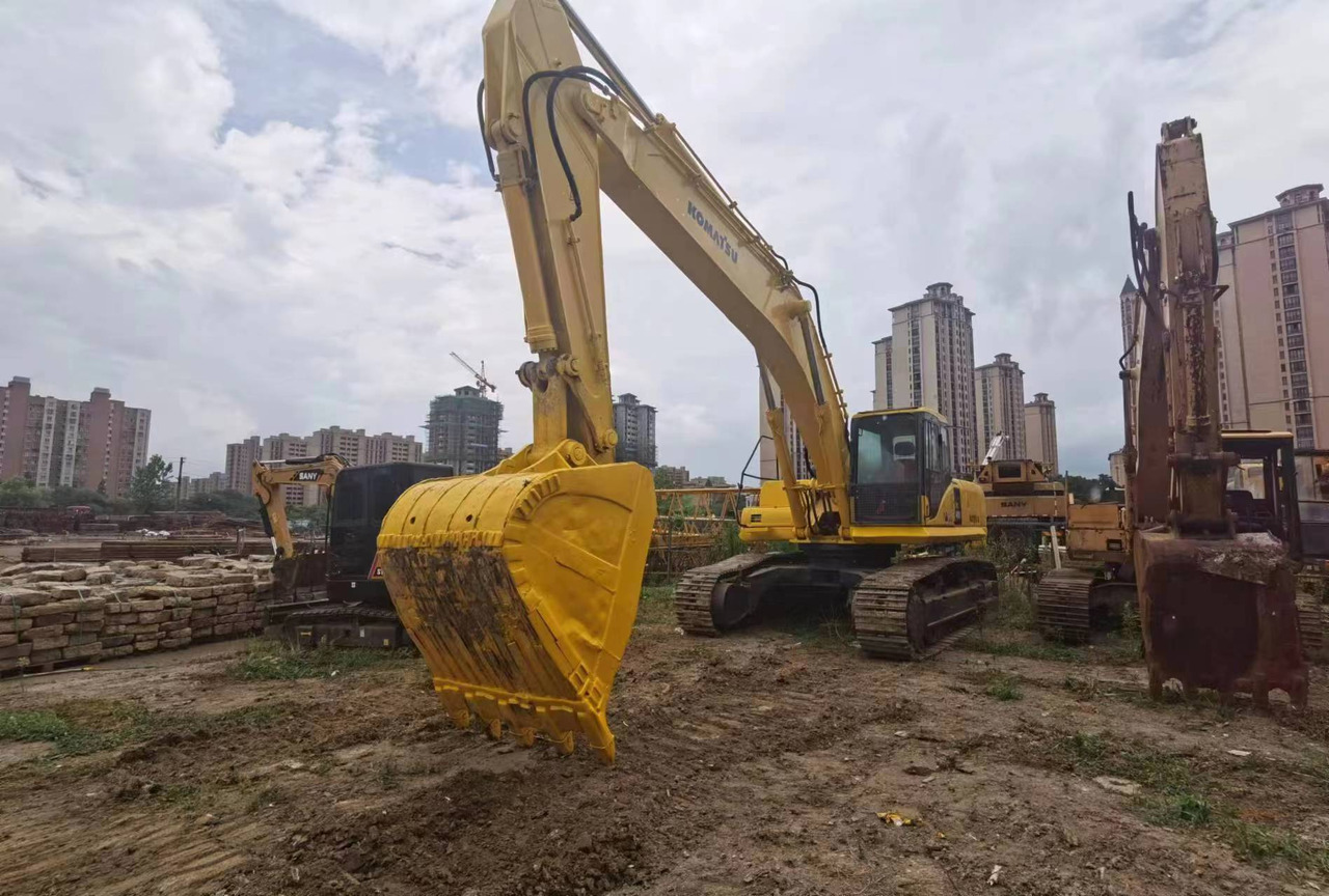 KOMATSU PC400 - Crawler excavator: picture 5 KOMATSU PC400 - Crawler excavator: picture 5