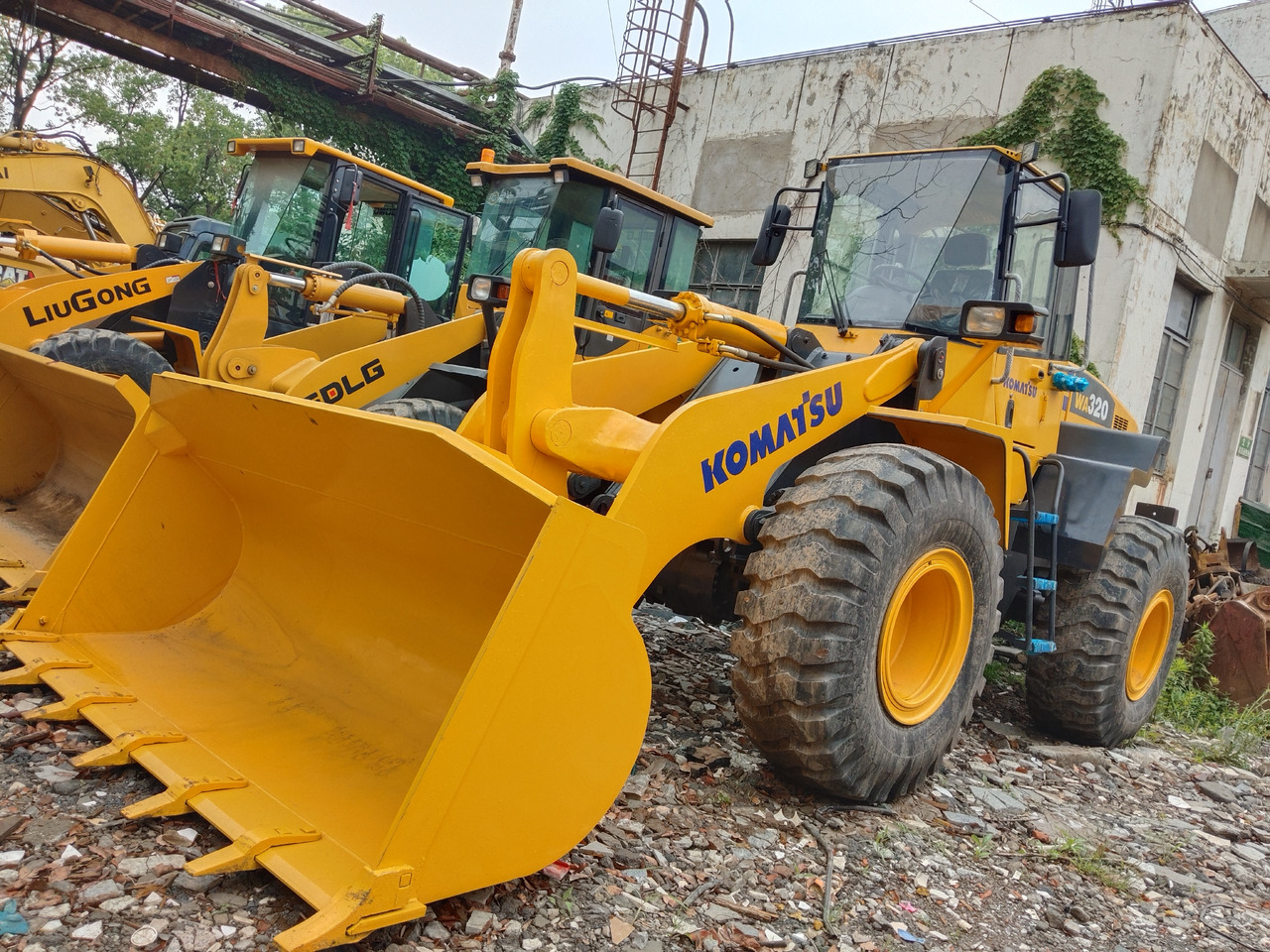 KOMATSU WA320-5 - Wheel loader: picture 5 KOMATSU WA320-5 - Wheel loader: picture 5