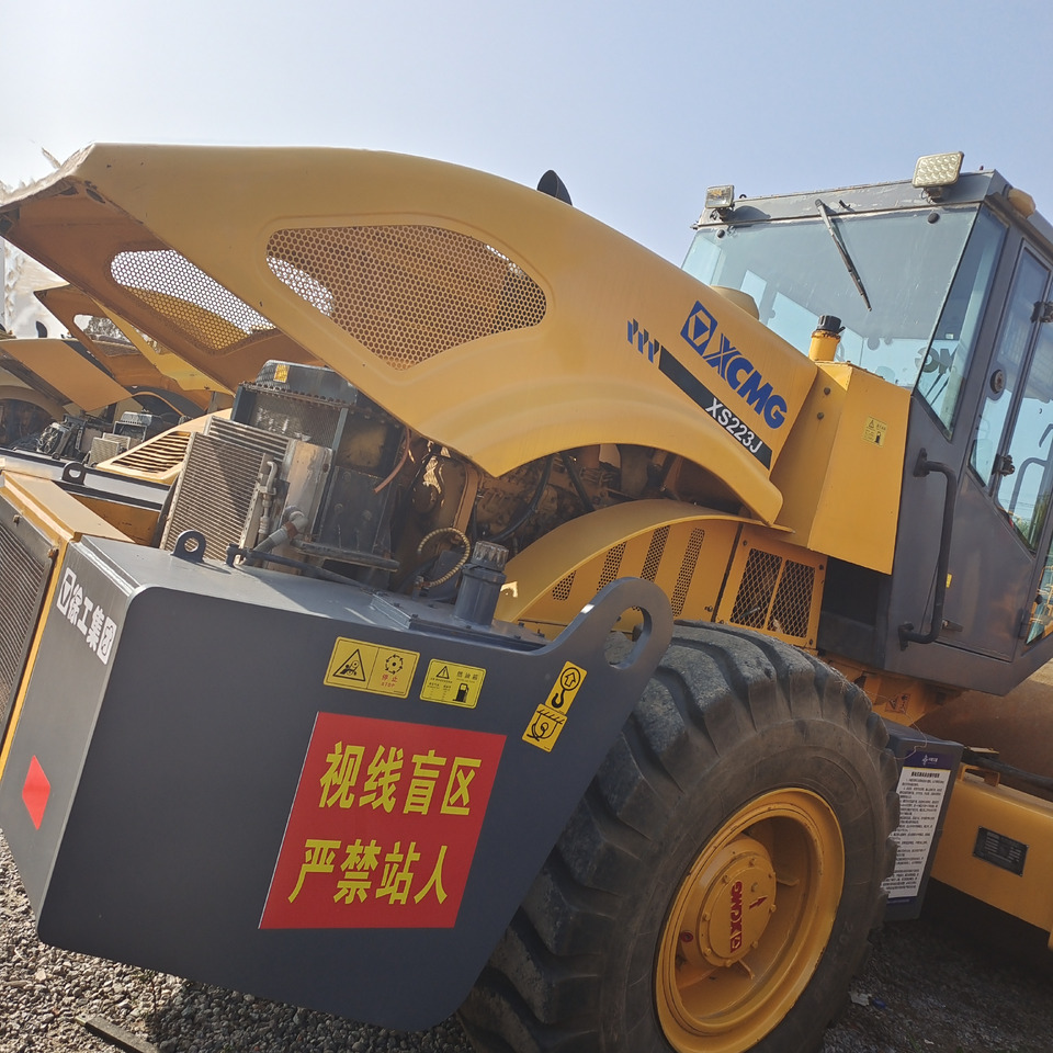 XCMG XS223J - Compactor: picture 4 XCMG XS223J - Compactor: picture 4