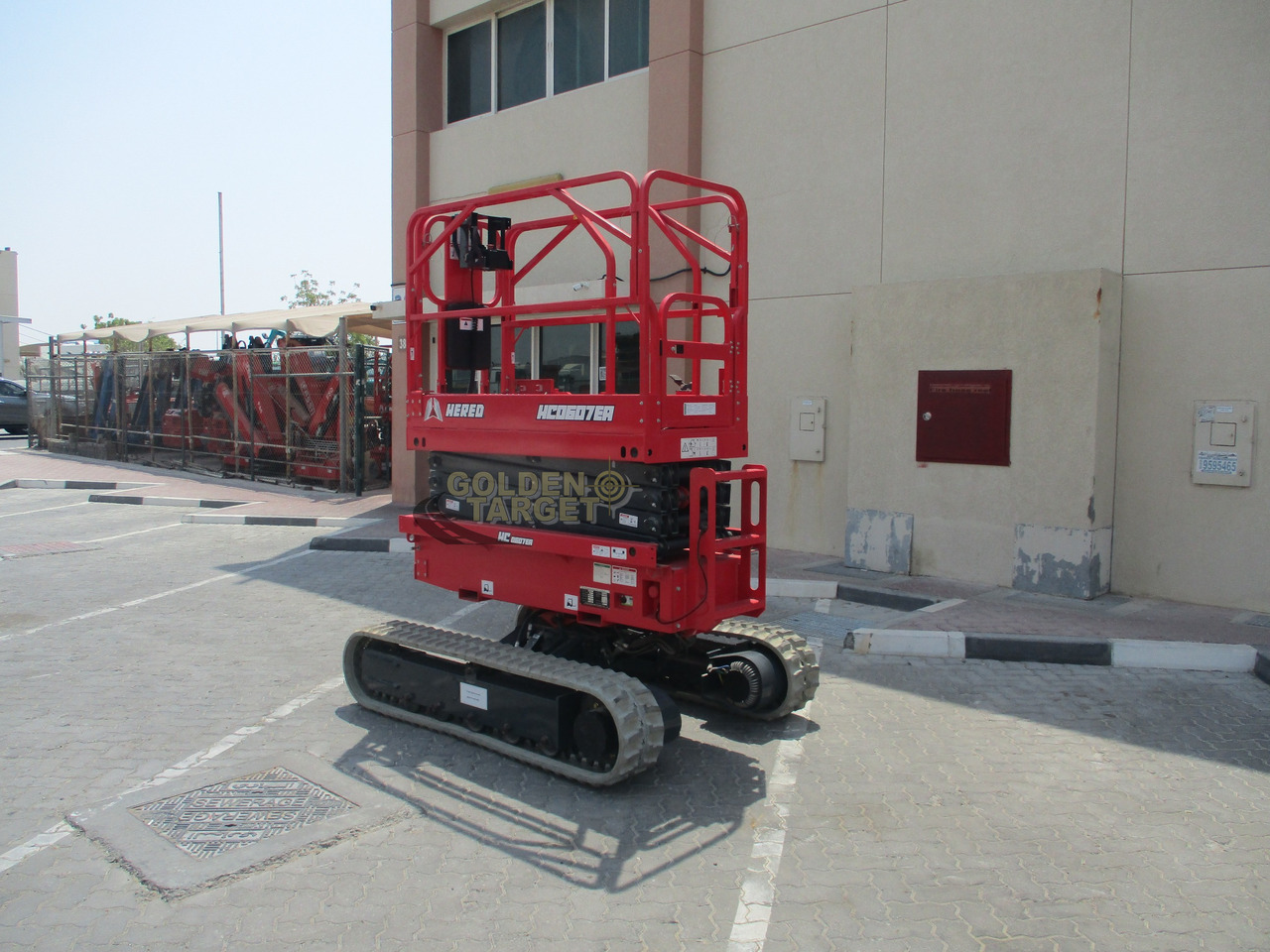 Hered HC0607EA Auto Level Crawler Scissor Lift - Scissor lift: picture 4 Hered HC0607EA Auto Level Crawler Scissor Lift - Scissor lift: picture 4