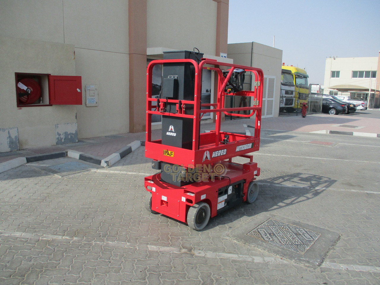 Hered HM0608E Vertical Mast Lift - Scissor lift: picture 3 Hered HM0608E Vertical Mast Lift - Scissor lift: picture 3