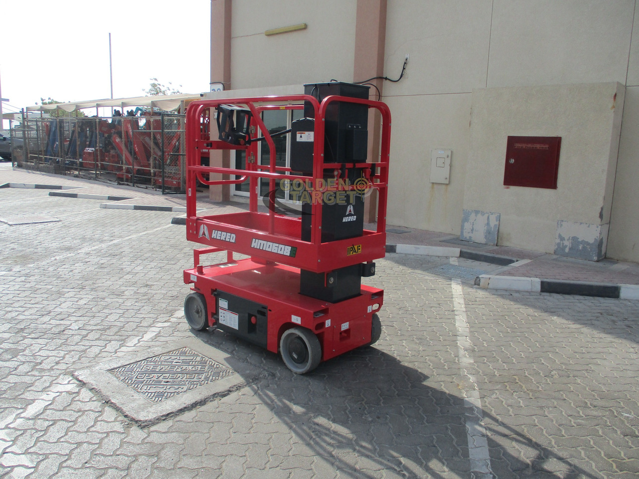 Hered HM0608E Vertical Mast Lift - Scissor lift: picture 4 Hered HM0608E Vertical Mast Lift - Scissor lift: picture 4