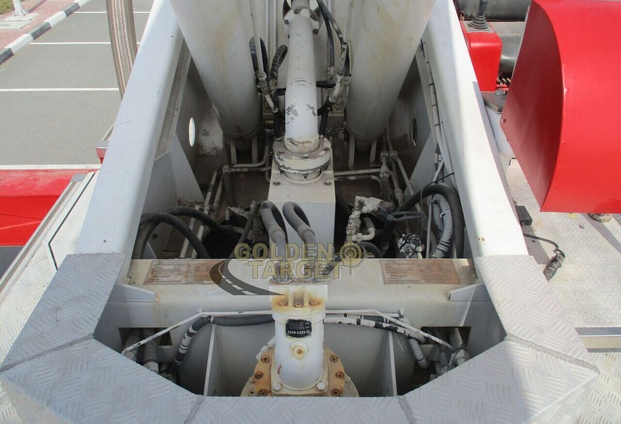 Fire truck Mercedes-Benz Actros 3332 6x4 Manlift Truck: picture 13