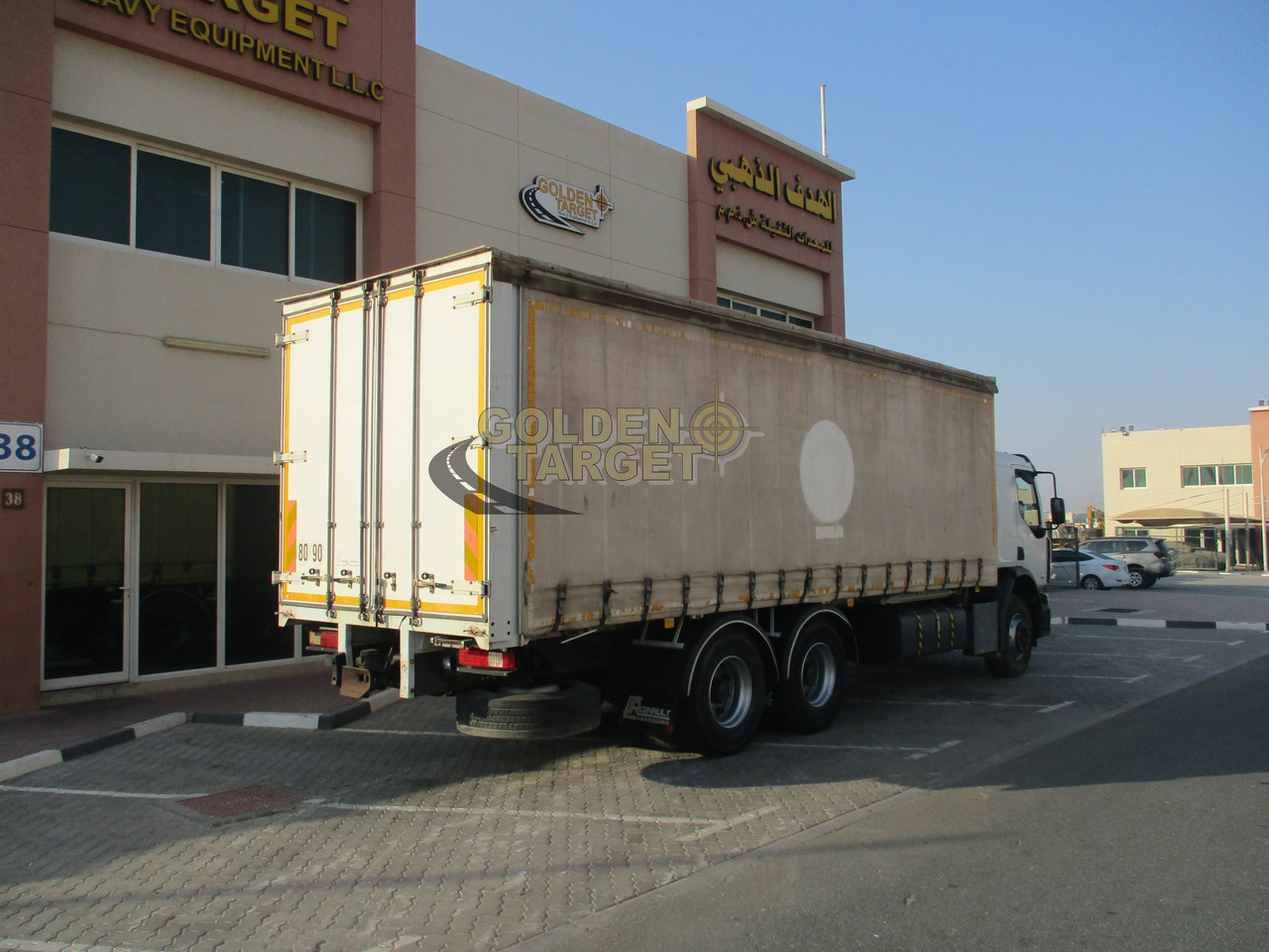 Renault KERAX 380 - Curtainsider truck: picture 3 Renault KERAX 380 - Curtainsider truck: picture 3