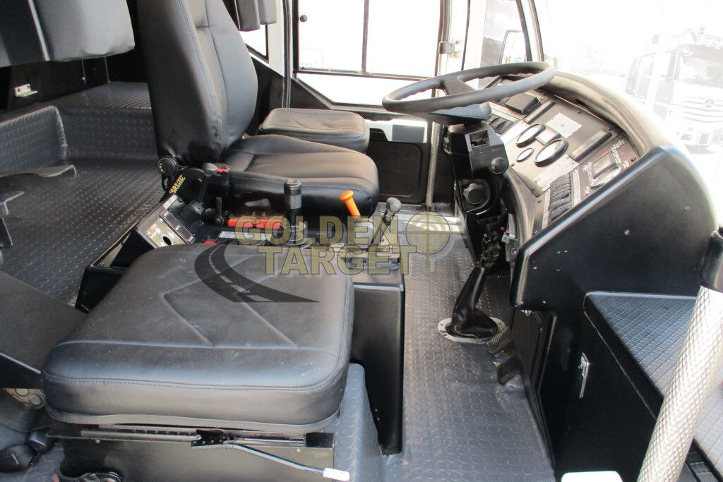 Fire truck, Ground support equipment Reynold Boughton Barracuda 6x6 Airport Fire Truck: picture 9