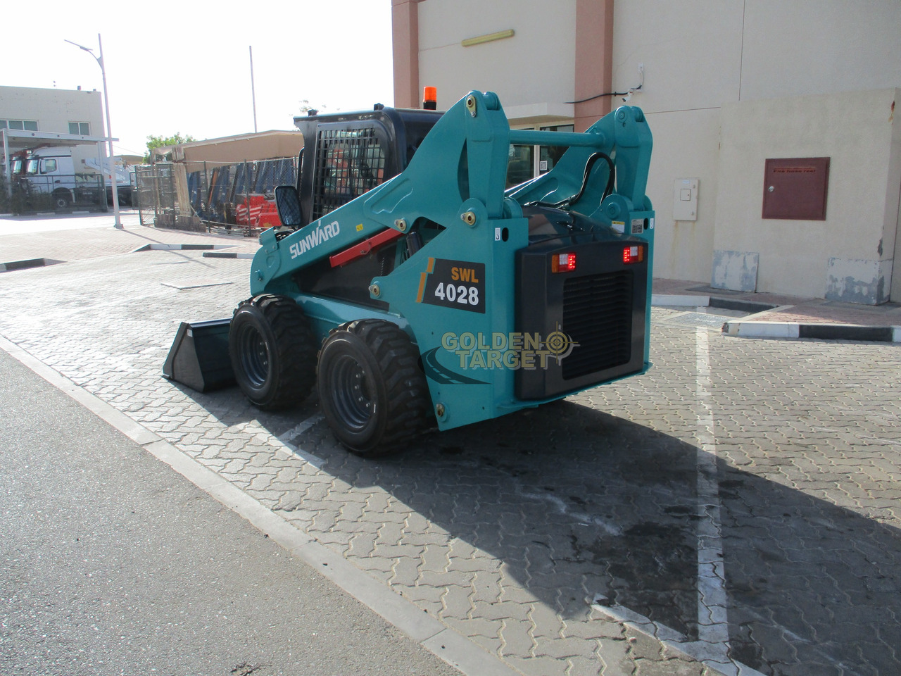 SUNWARD SWL4028 Skid Steer - Skid steer loader: picture 4 SUNWARD SWL4028 Skid Steer - Skid steer loader: picture 4
