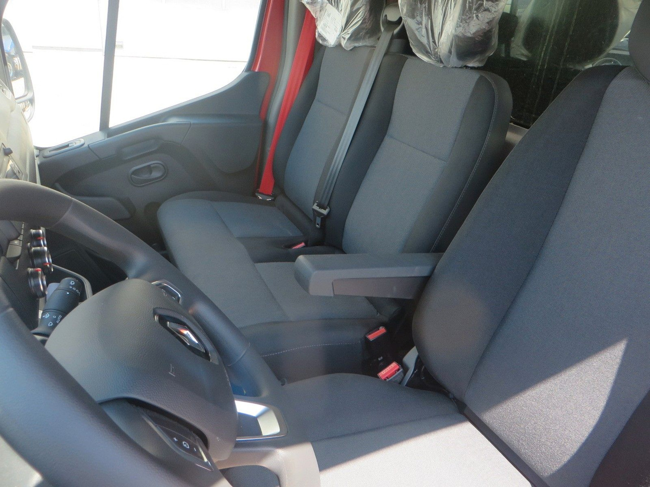 Curtain side van Renault MASTER3 tilt body: picture 11 Curtain side van Renault MASTER3 tilt body: picture 11