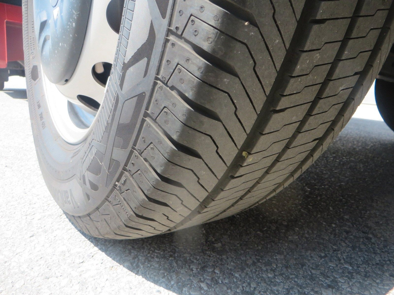 Curtain side van Renault MASTER3 tilt body: picture 6 Curtain side van Renault MASTER3 tilt body: picture 6