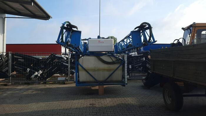 Inuma Aufbauspritze IUAS 2024 - Tractor mounted sprayer: picture 1 Inuma Aufbauspritze IUAS 2024 - Tractor mounted sprayer: picture 1
