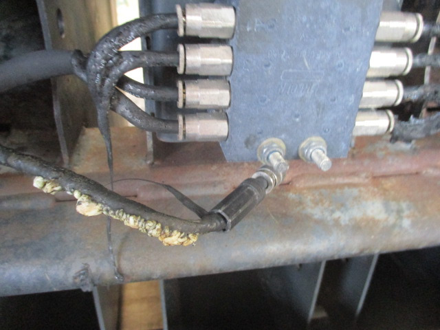 Square baler New Holland BB 1290 Plus: picture 8