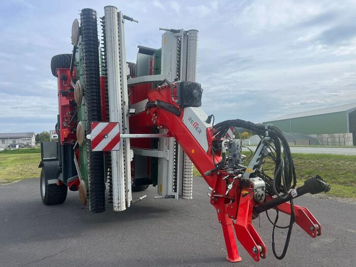 R9 profi Type 820 - Tedder/ Rake: picture 3 R9 profi Type 820 - Tedder/ Rake: picture 3