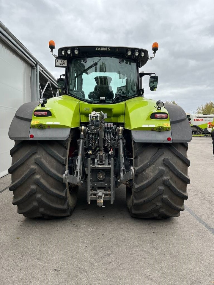 Farm tractor Claas Axion 950: picture 6