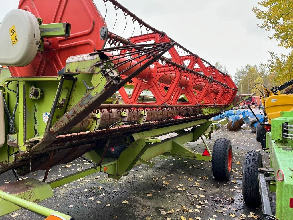 Combine harvester Claas Lexion 540 C: picture 15