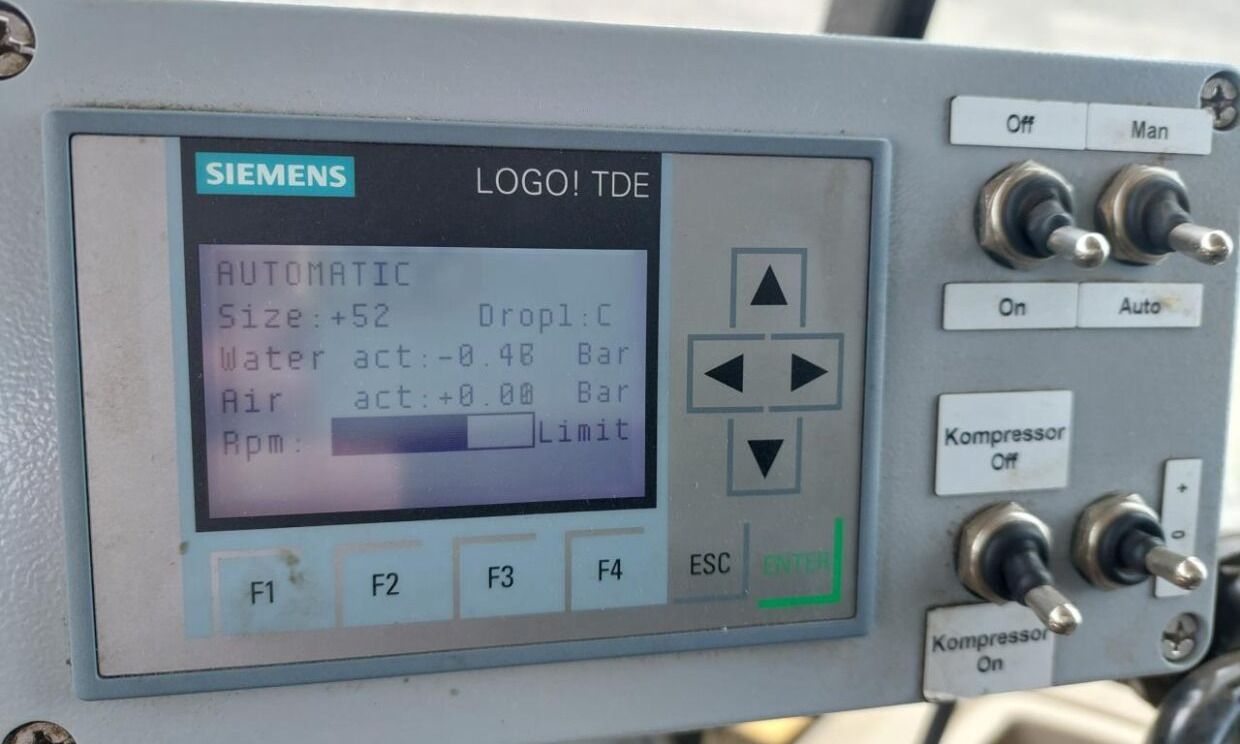 Self-propelled sprayer Challenger Rogator 655 B med GPS: picture 12