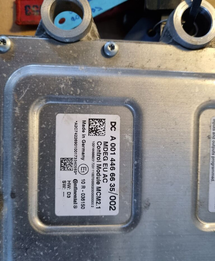 Continental CONTROL MODULE MCM2 Mercedes-Benz ACTROS MP4 EURO 6 - ECU for Truck: picture 1 Continental CONTROL MODULE MCM2 Mercedes-Benz ACTROS MP4 EURO 6 - ECU for Truck: picture 1