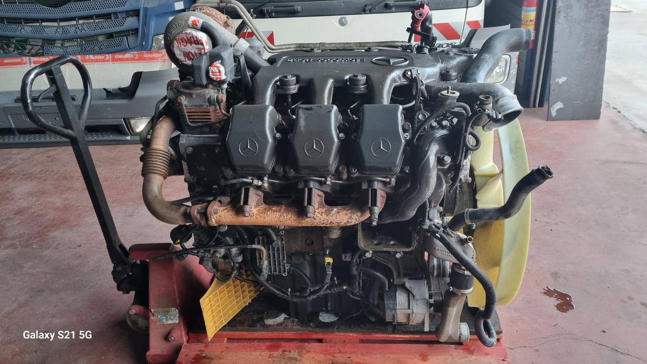 MERCEDES ACTROS OM 501 LA - Engine: picture 3 MERCEDES ACTROS OM 501 LA - Engine: picture 3