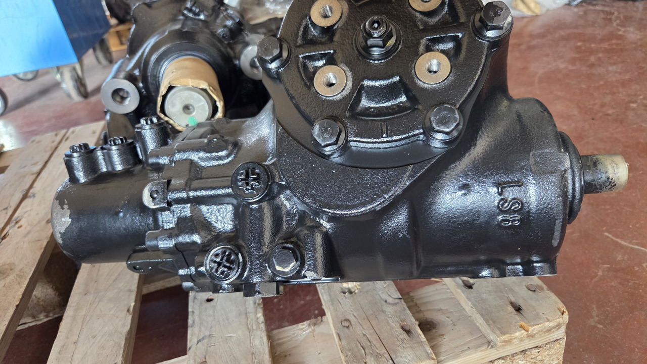 MERCEDES-BENZ POWER STEERING ACTROS - Steering wheel: picture 5 MERCEDES-BENZ POWER STEERING ACTROS - Steering wheel: picture 5