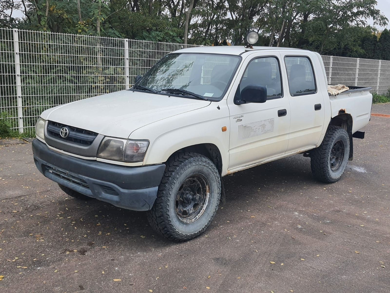 Toyota Hilux Double Cab 4x4 - SUV: picture 2 Toyota Hilux Double Cab 4x4 - SUV: picture 2