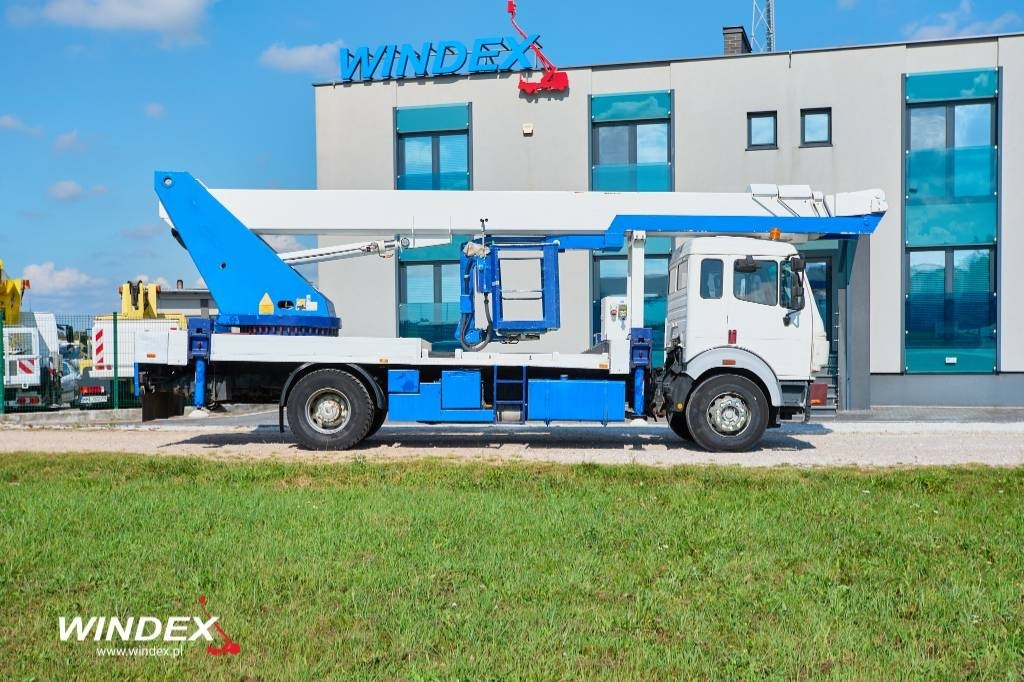 Wumag WT 440 - Truck mounted aerial platform: picture 2 Wumag WT 440 - Truck mounted aerial platform: picture 2